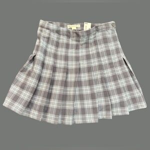 Aéropostale Plaid Skater Skirt in Gray and White